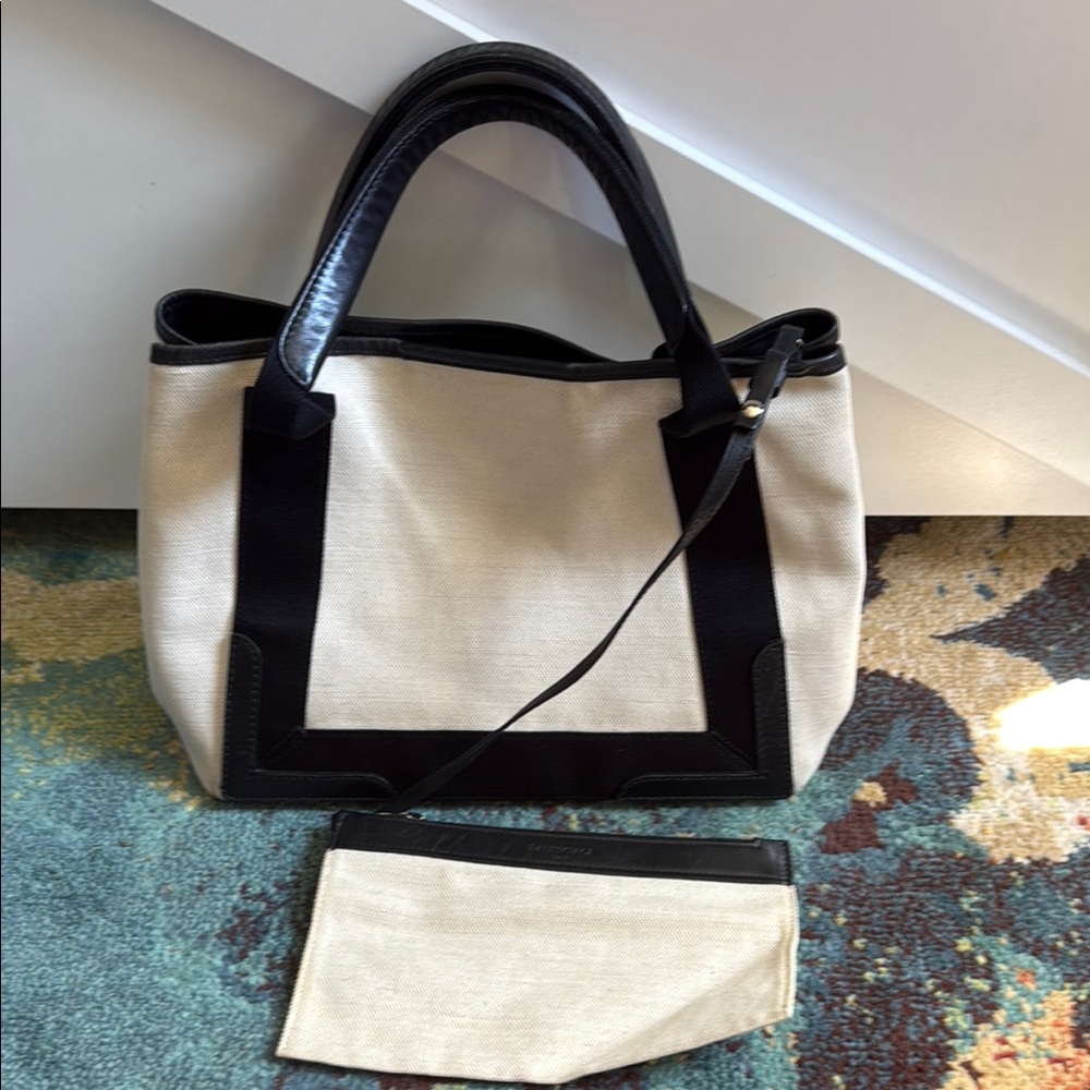 Balenciaga Beige and Black Canvas Tote - Picture 8 of 17